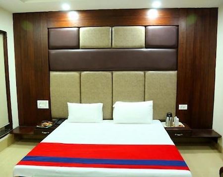 Hotel Ng Paradise Jagadhri ภายนอก รูปภาพ